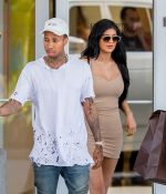 Access_Kardashian_04.jpg