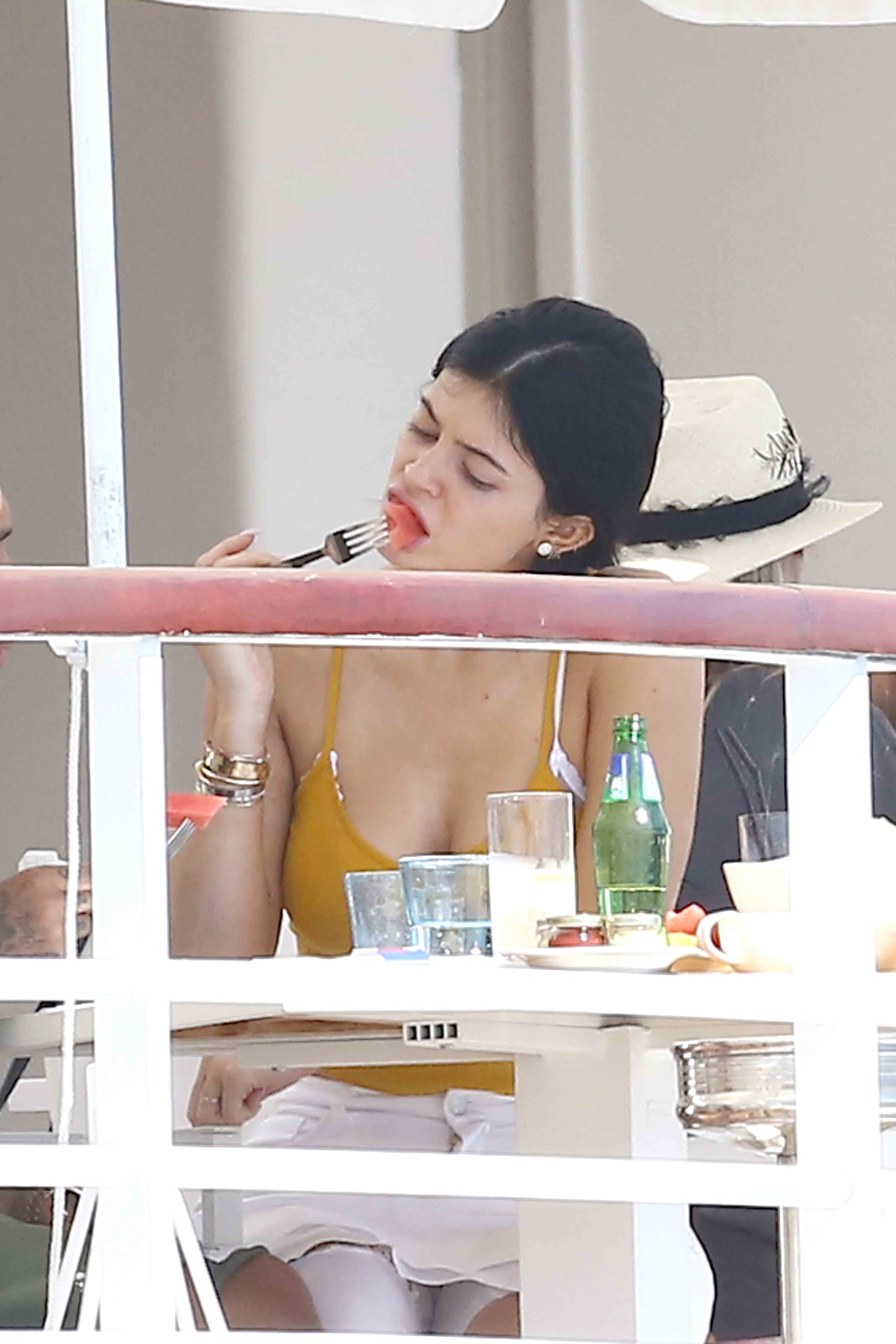 Access_Kardashian_012.jpg
