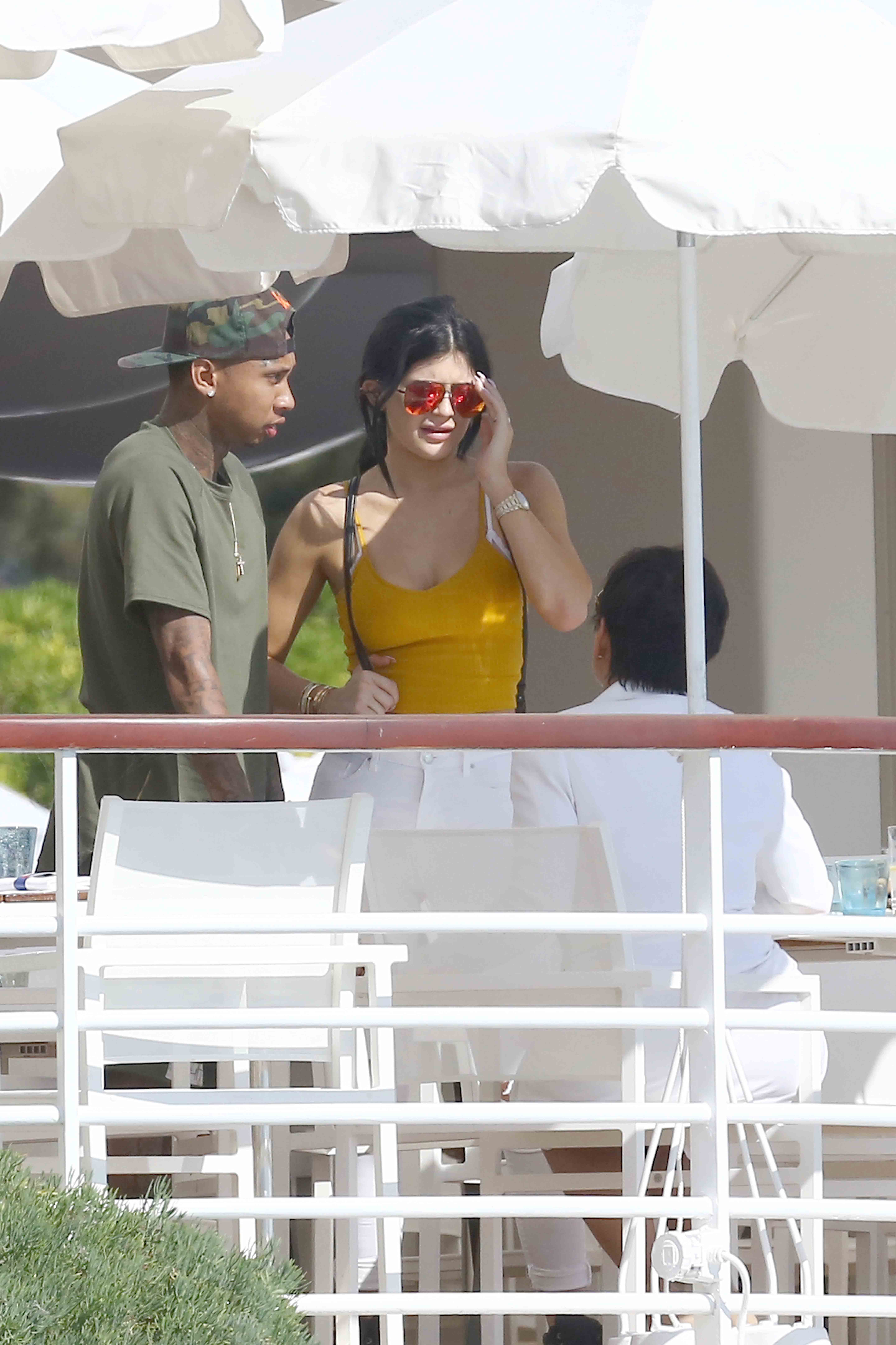 Access_Kardashian_02.jpg