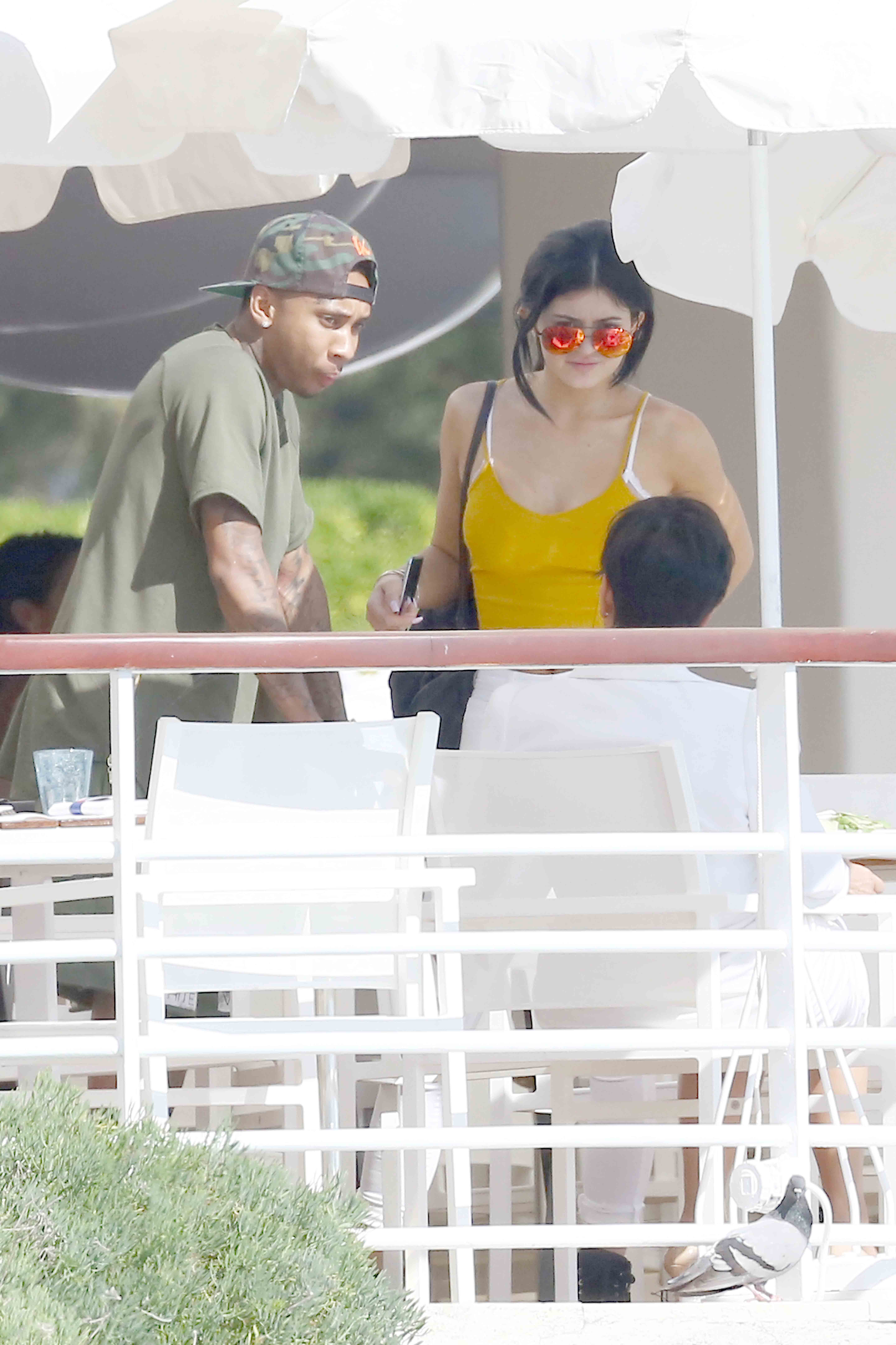 Access_Kardashian_08.jpg