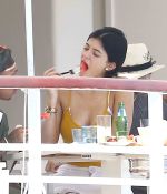 Access_Kardashian_011.jpg