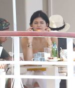Access_Kardashian_013.jpg