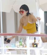 Access_Kardashian_04.jpg