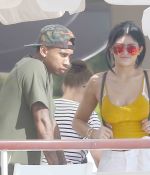 Access_Kardashian_09.jpg