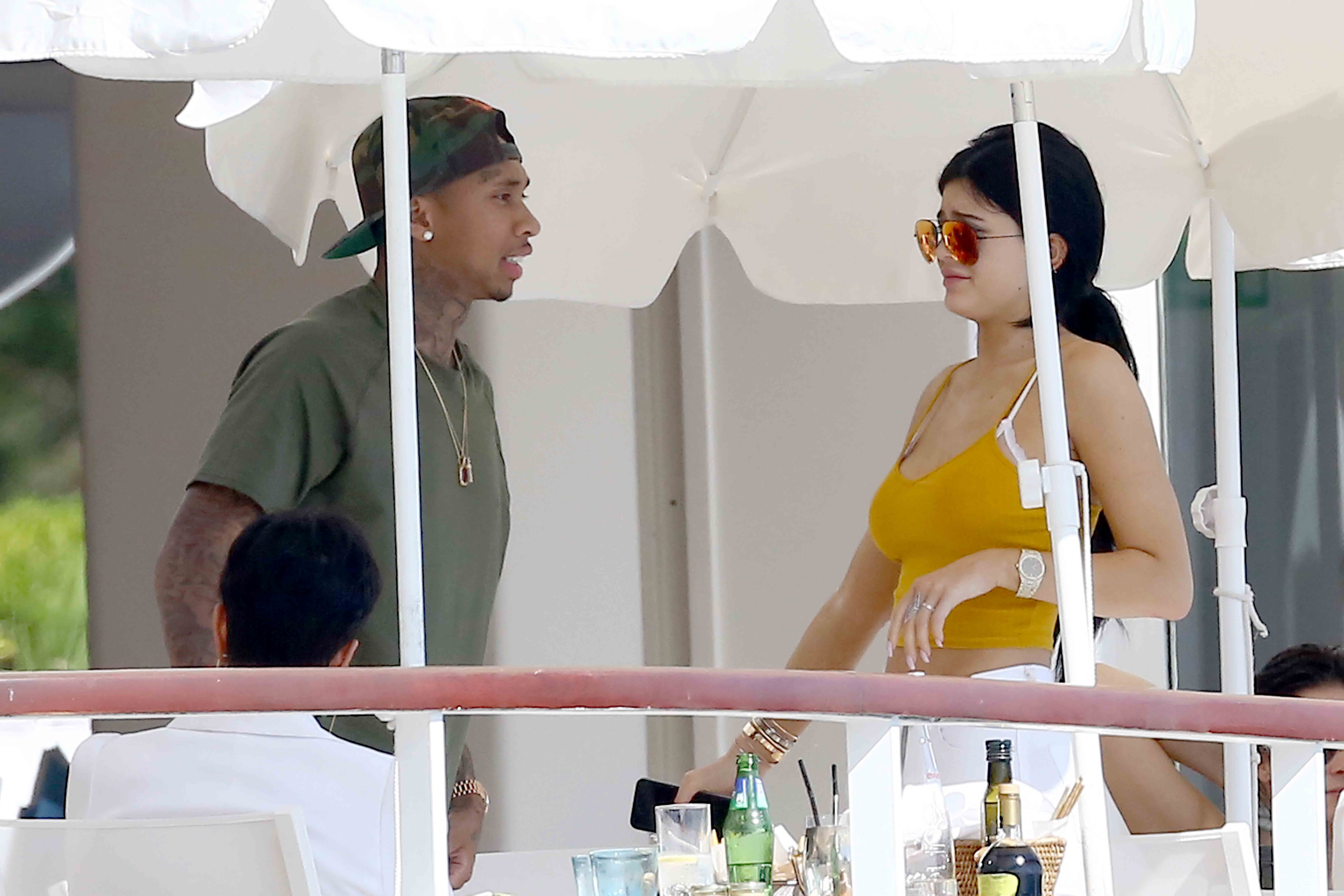 Access_Kardashian_02.jpg