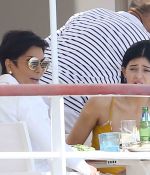 Access_Kardashian_09.jpg