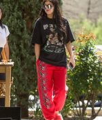 Access_Kardashian_05.jpg