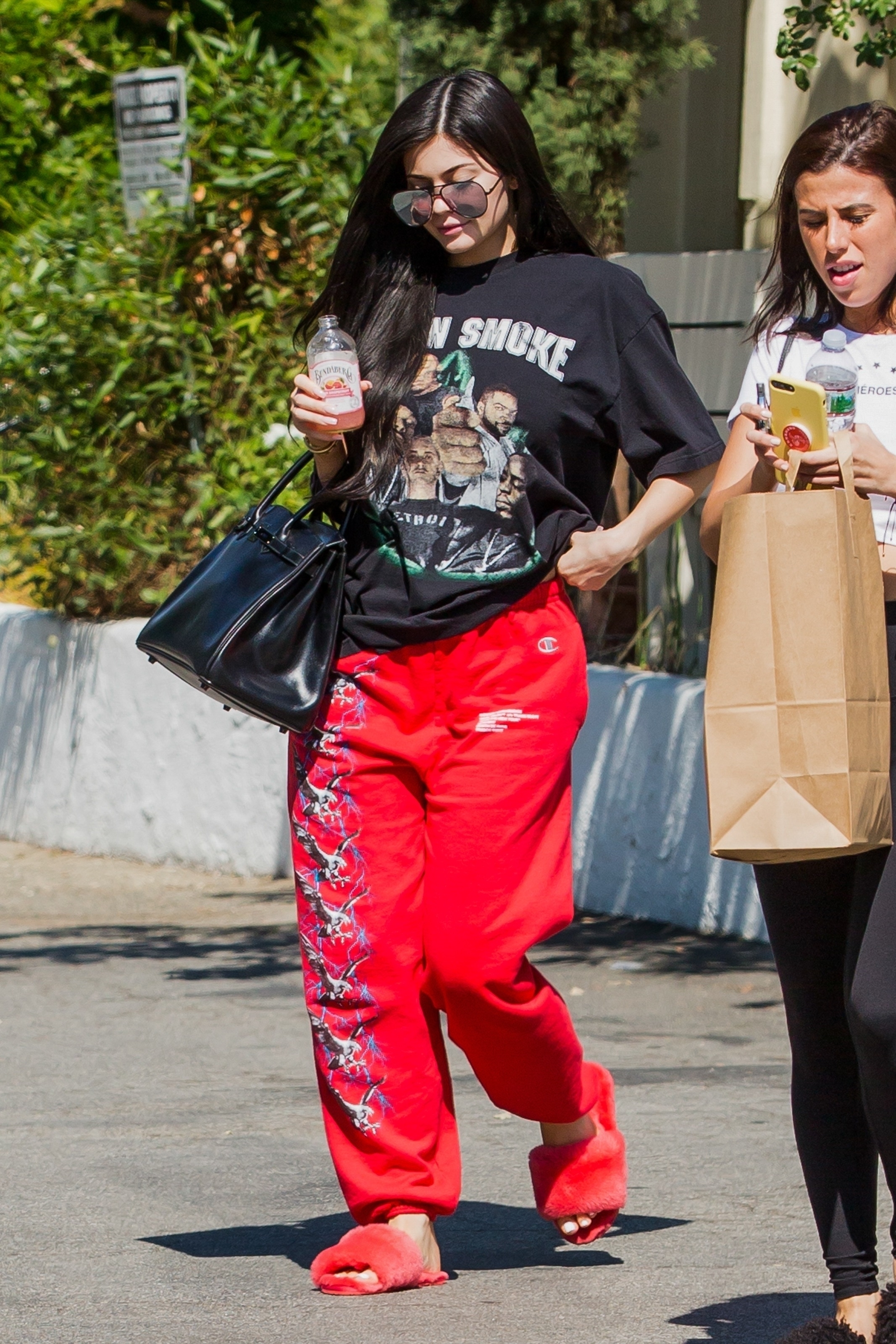 Access_Kardashian_03.jpg
