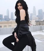 Access_Kardashian_03.jpg
