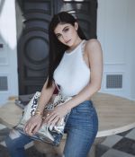 Access-Kardashian_001.jpg