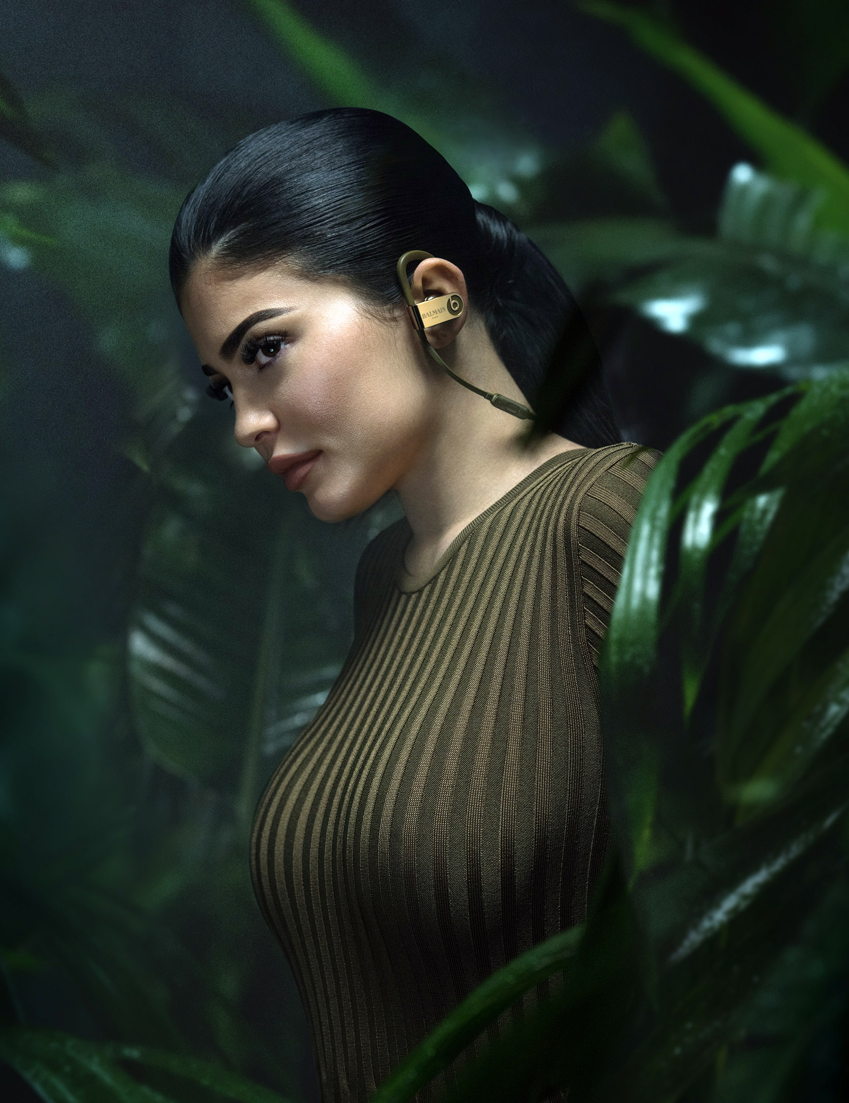 Access_Kardashian_05.jpg