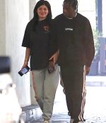 Access_Kardashian_01.jpg