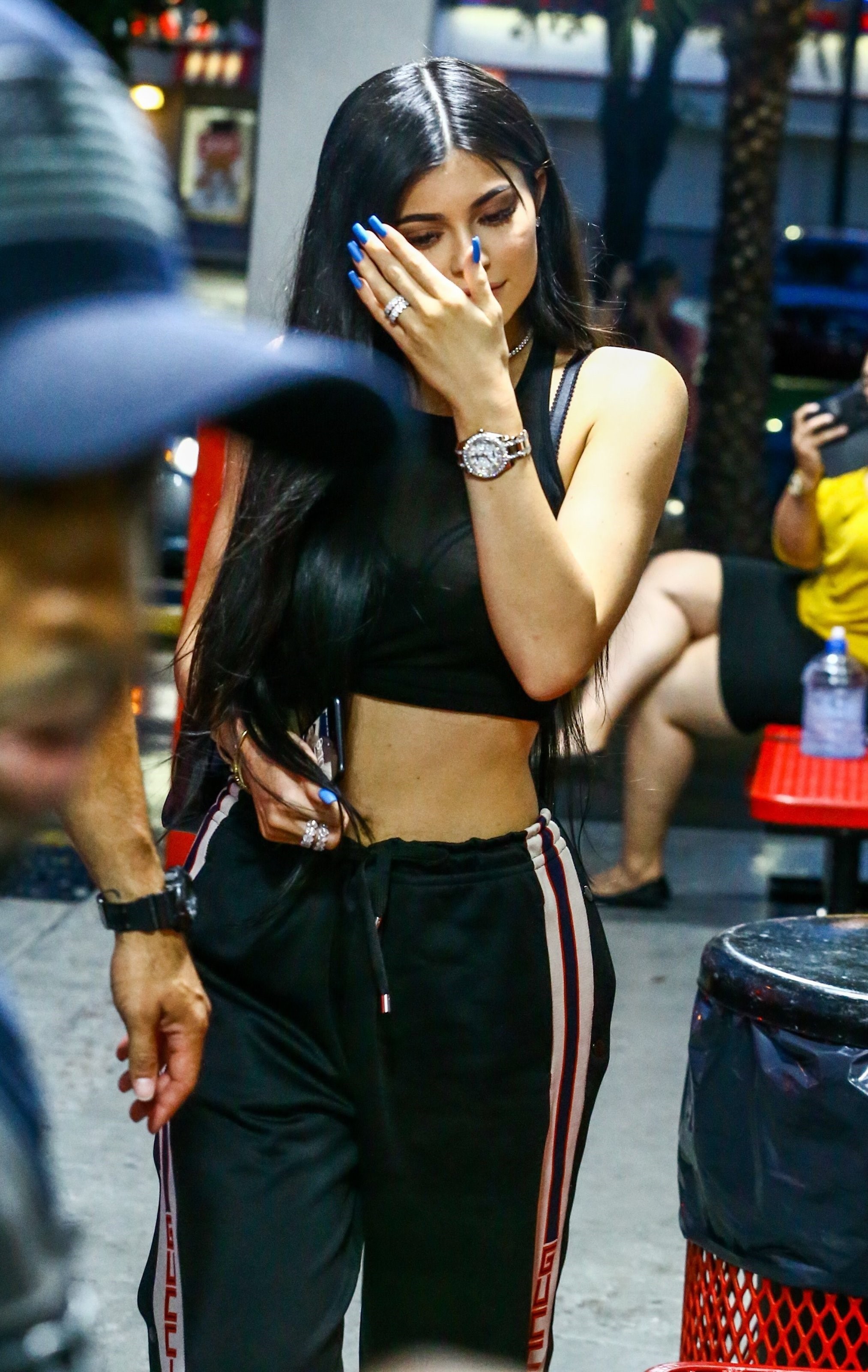 Access_Kardashian_01.jpg