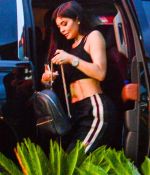 Access_Kardashian_05.jpg