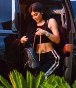 Access_Kardashian_06.jpg