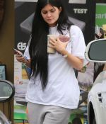 Access_Kardashian_01.jpg