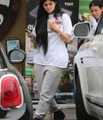 Access_Kardashian_02.jpg