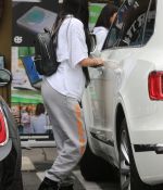 Access_Kardashian_09.jpg