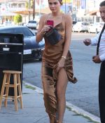 Access_Kardashian_04.jpg