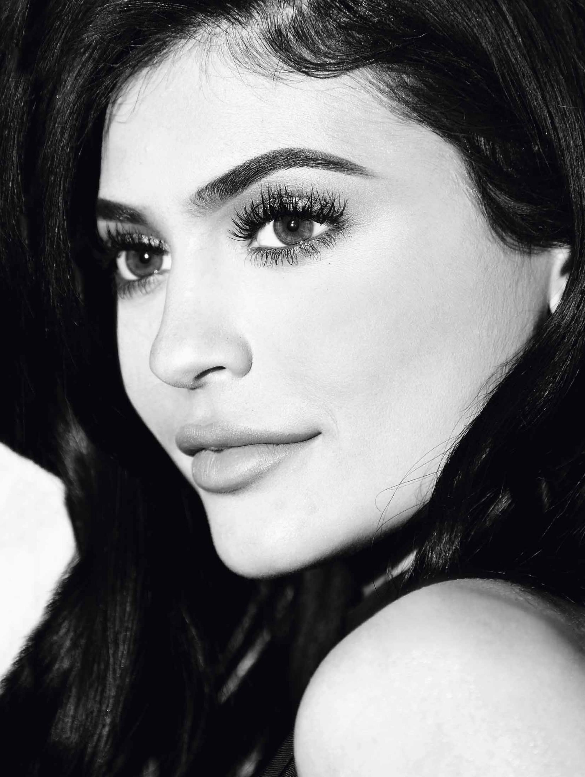 Access_Kardashian_03.jpg