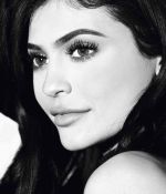Access_Kardashian_03.jpg