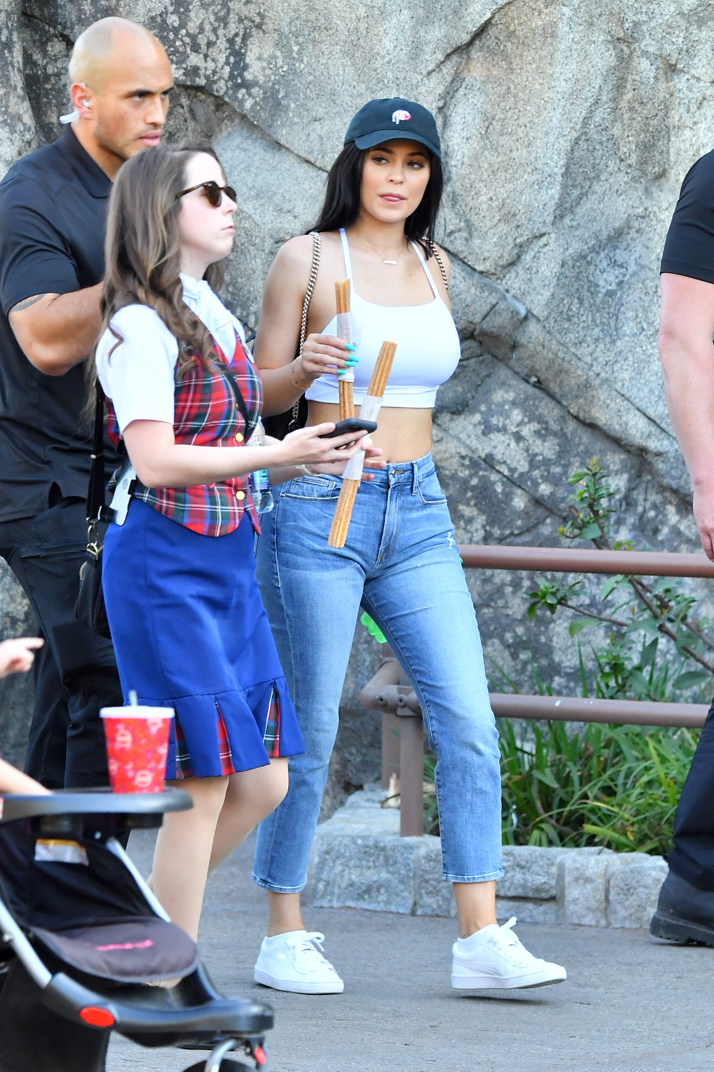 Access_Kardashian_02.jpg