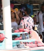 Access_Kardashian_015.jpg