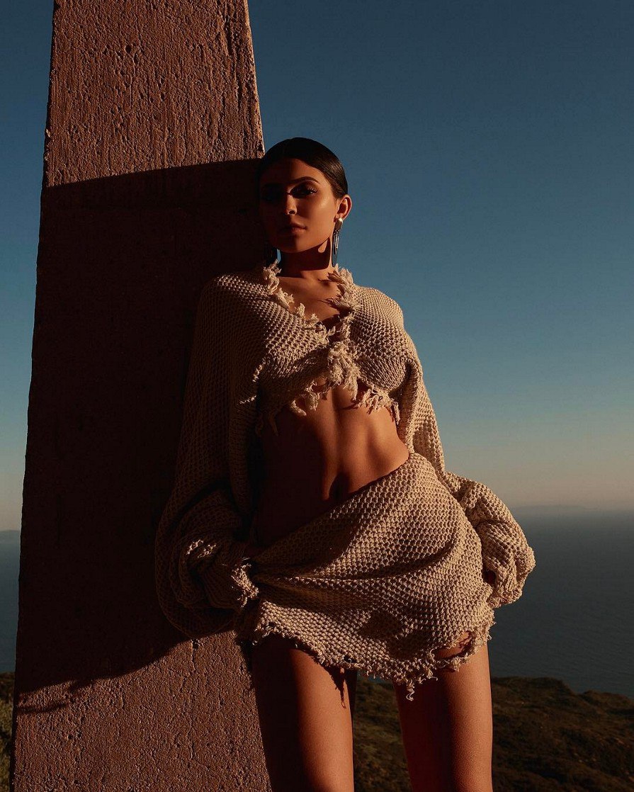 Access_Kardashian_01.jpg