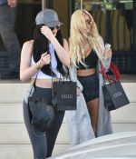 Access_Kardashian_06.jpg