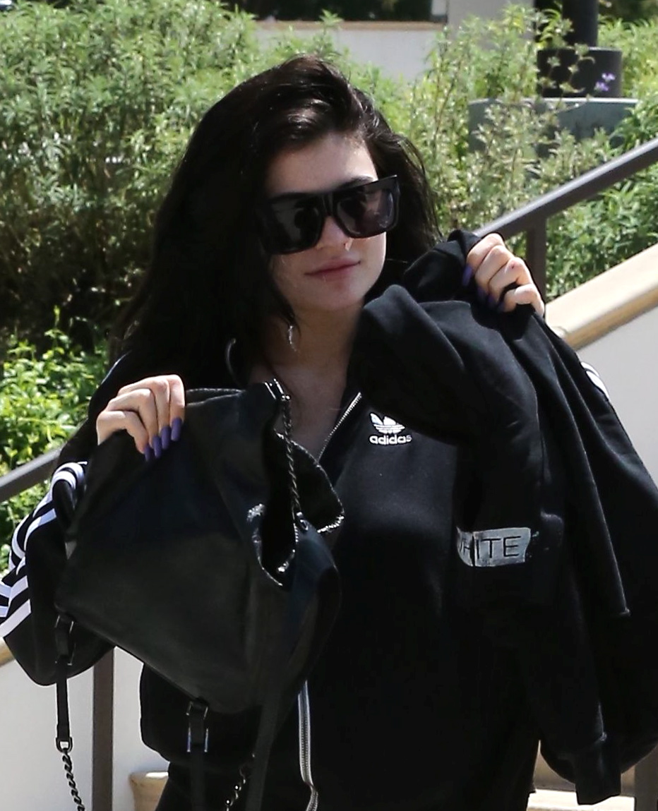 Access_Kardashian_01.jpg