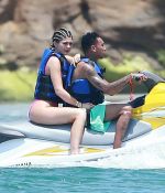 Access_Kardashian_011.jpg