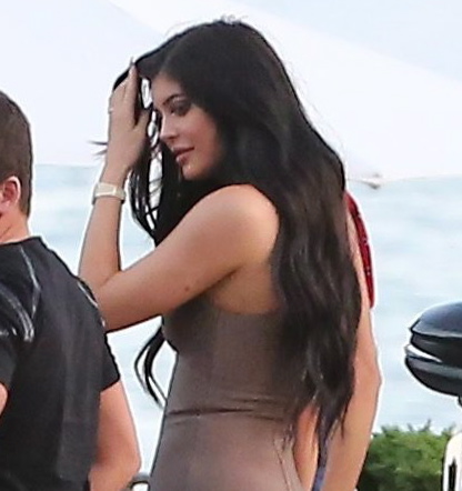 Access_Kardashian_03.jpg