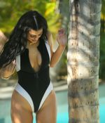 Access_Kardashian_04.jpg