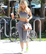 Access_Kardashian_05.jpg