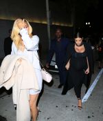 Access_Kardashian_03.jpeg