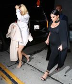 Access_Kardashian_06.jpg
