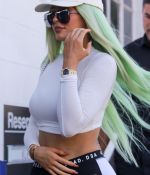 Access_Kardashian_03.jpg