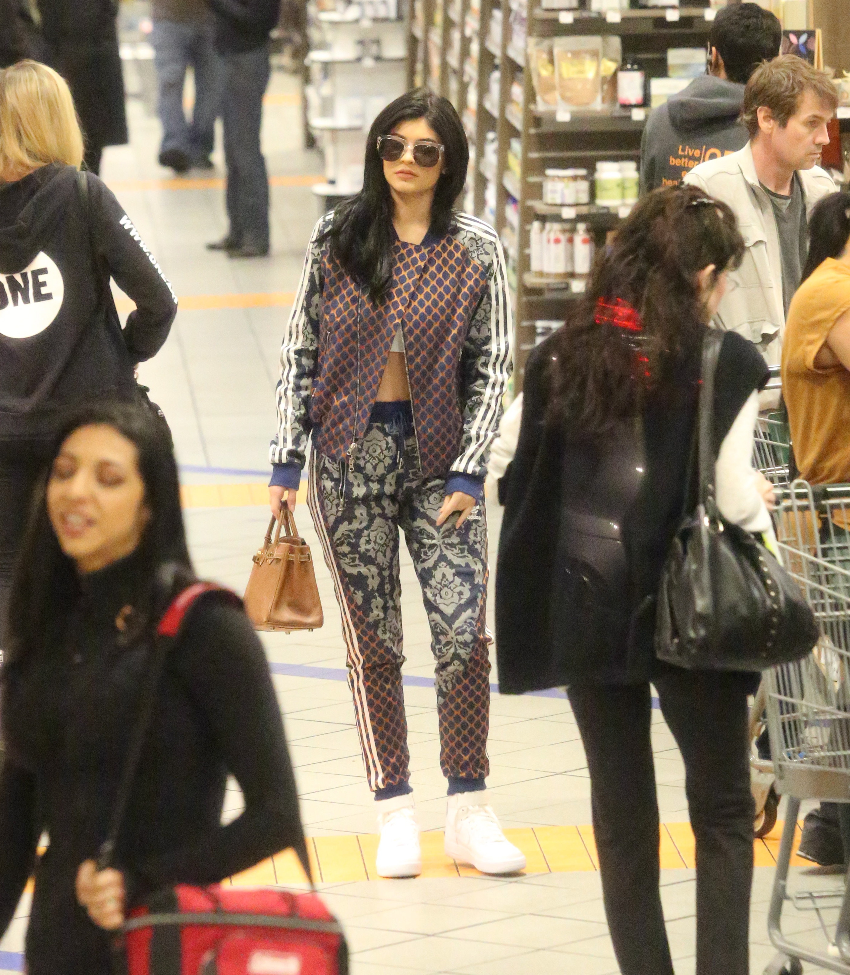 Access_Kardashian_03.jpeg