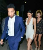 Access_Kardashian_01.jpg