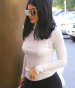 Access_Kardashian_04.jpg