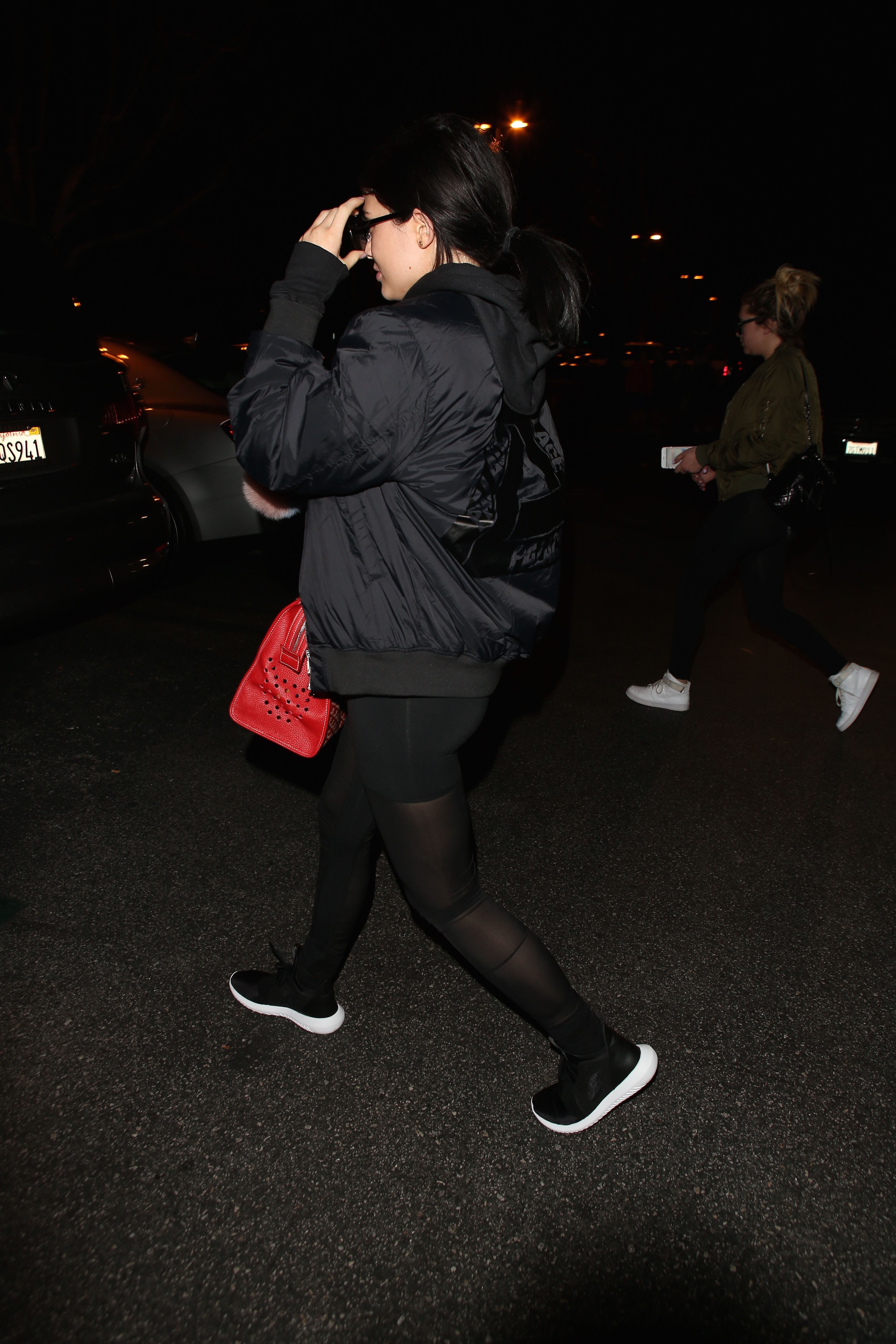 Access_Kardashian_05.jpg