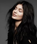 Access_Kardashian_09.jpg
