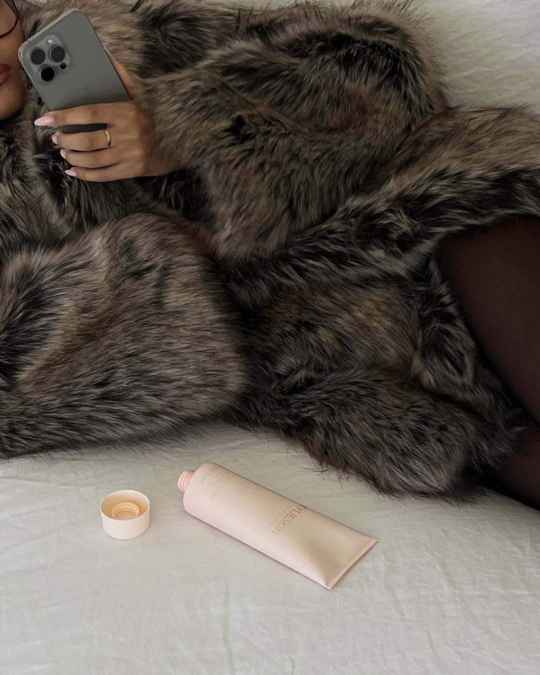Access_Kardashian_9~0.jpg