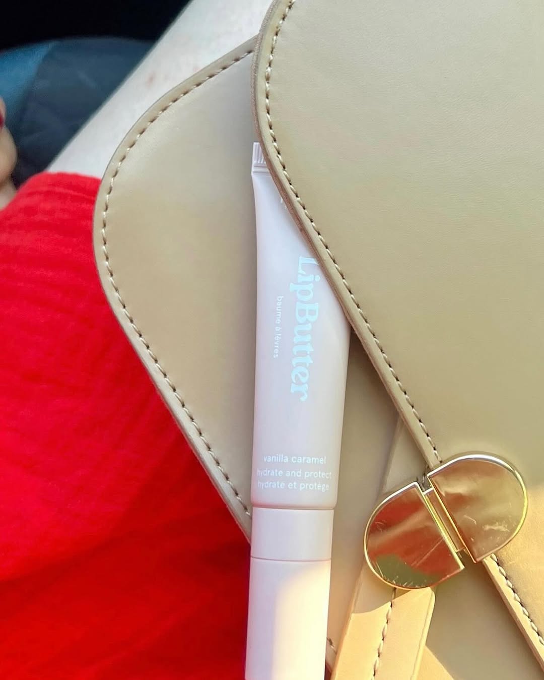 Access_Kardashian_2~0.jpg