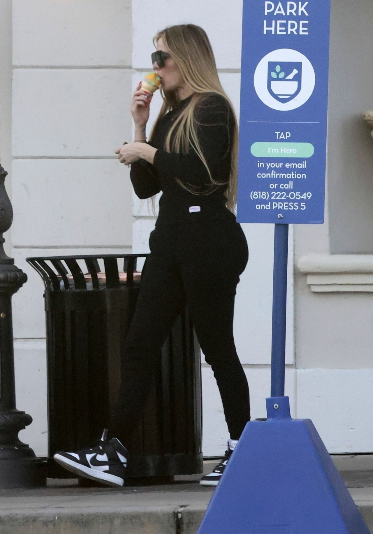 Access_Kardashian_03.jpg