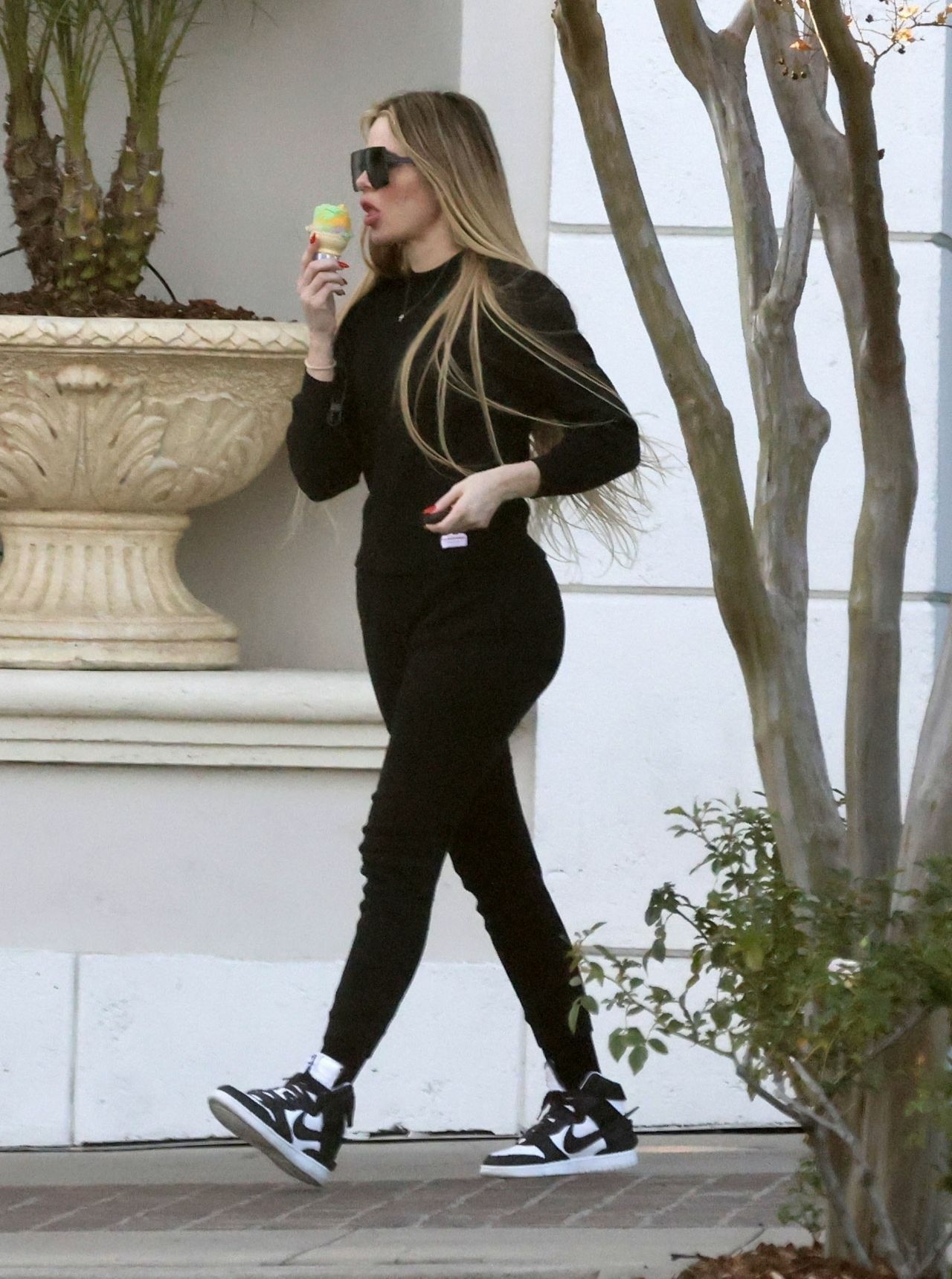Access_Kardashian_06.jpg