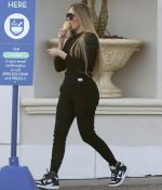 Access_Kardashian_02.jpg