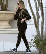 Access_Kardashian_06.jpg