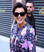 Access_Kardashian_28729.jpg