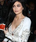 Access_Kardashian_09.jpg